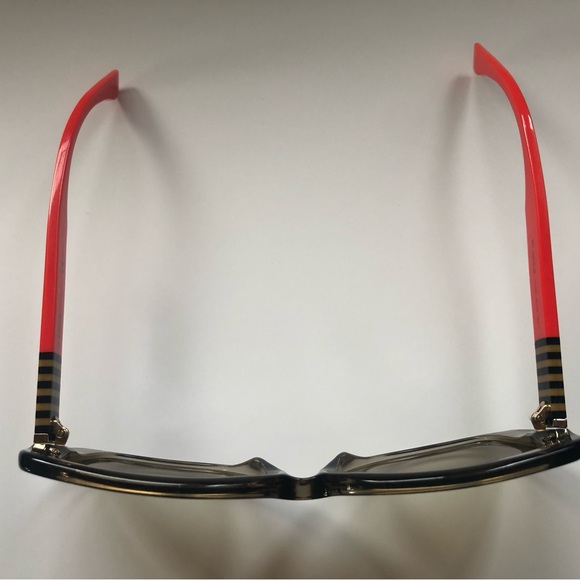 FENDI SUNGLASSES - Picture 6 of 8